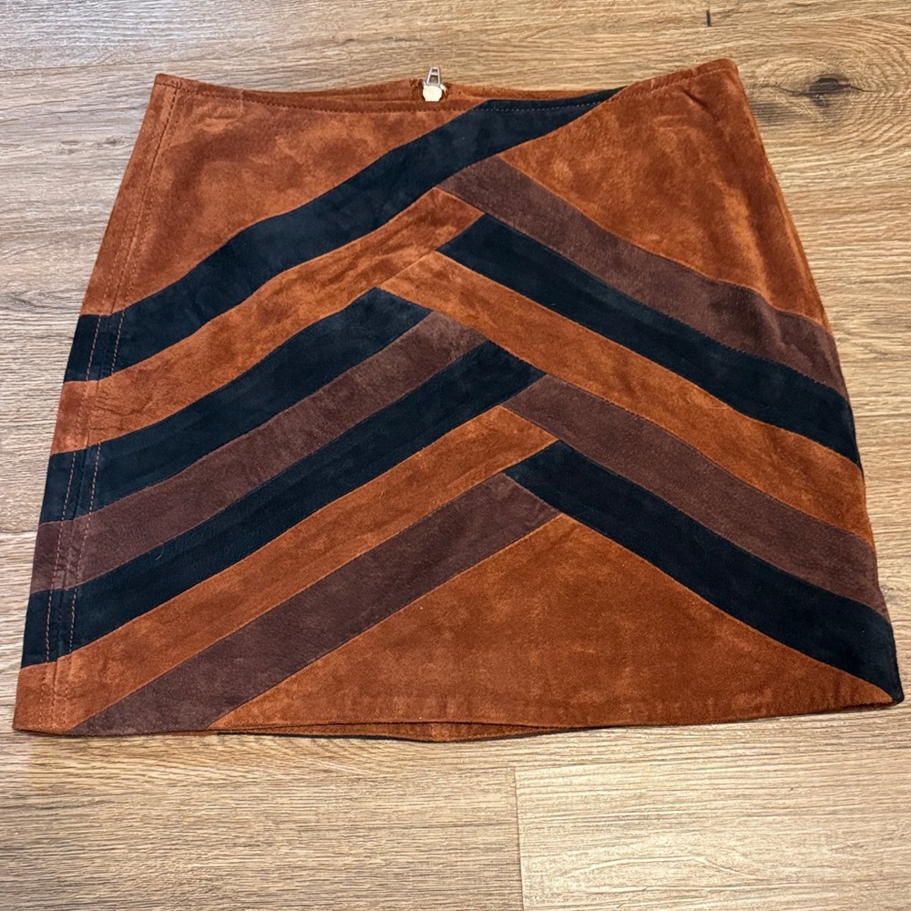 Blank NYC Brown and Black Suede Chevron Mini Skirt